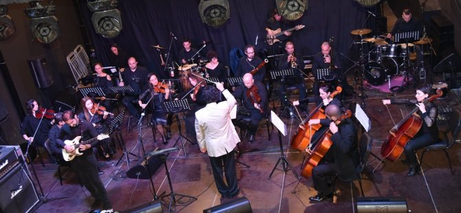 Lefkoşa Belediye Orkestrası Bandabuliya sahnesinde konser verdi