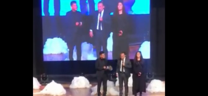Kıbrıslı sanatçılar Türkiye'de ödülü sahnede kırdı! (VİDEO HABER)