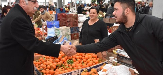 Güngördü, Açık Pazar’da esnaf ve vatandaşların yeni yılını kutladı