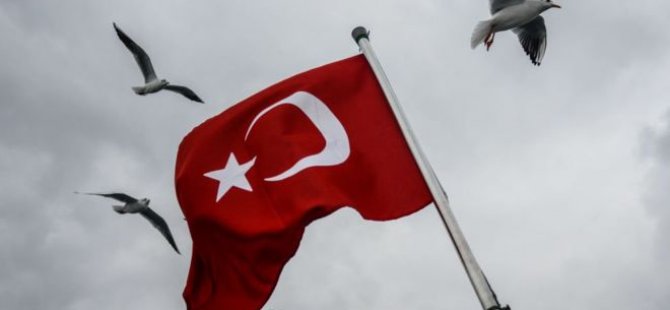 Varlıklı ve yetenekli Türkler kitleler halinde ülkeyi terk ediyor