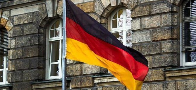 Almanlar korkuyor, Sarı Yelekliler sokağa çıkabilir