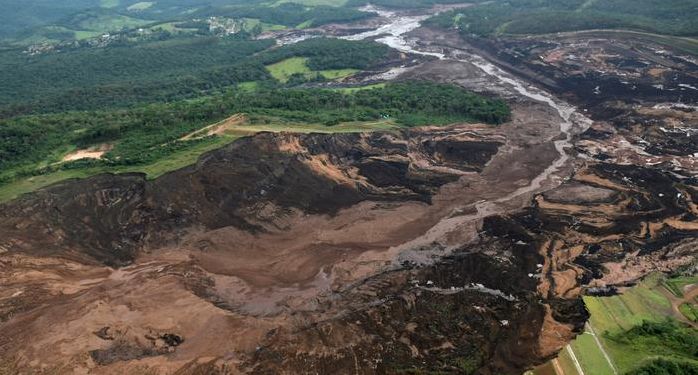 Brezilya’da maden atık barajı çöktü: 50’den fazla ölü, 24 bin kişi tahliye ediliyor