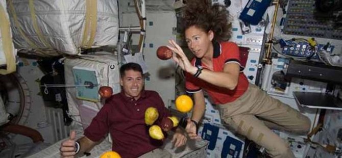 İtalyan astronot: Uzayda bacaklara ihtiyacımız yok, onlar yerine dört el ve bir kuyruğu tercih ederim