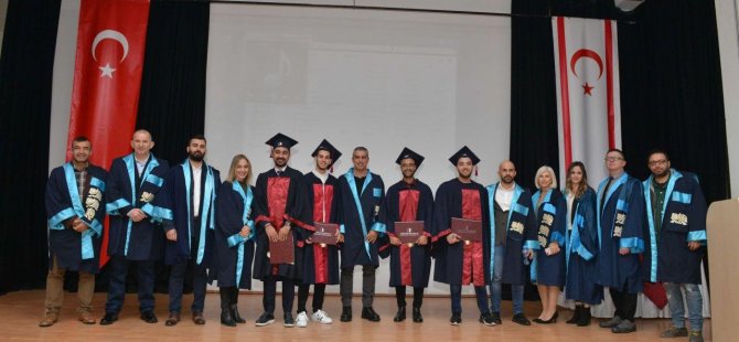 Prof. Şanlıdağ, Mezun Olan Öğrencilere Başarılar Diledi…