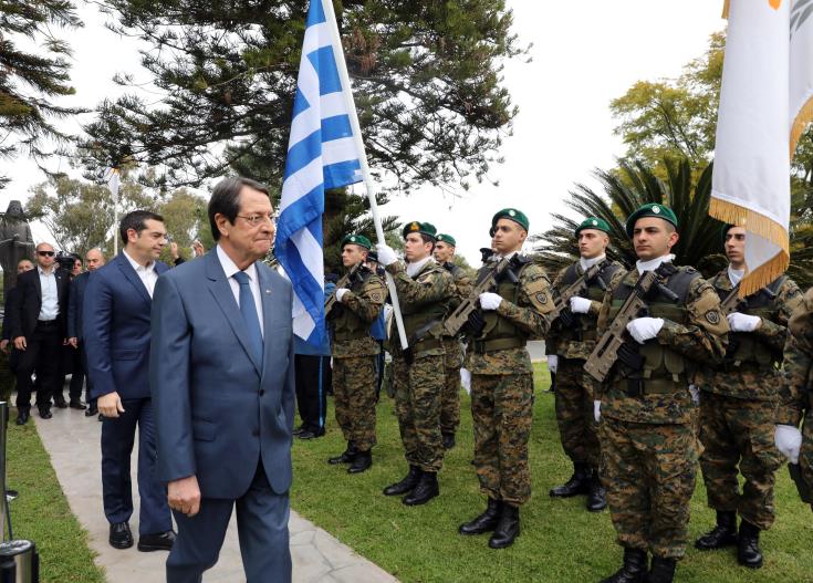 Anastasiades - Tsipra görüşmeleri sona erdi