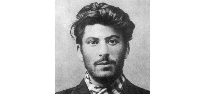 Alman gazeteci, Stalin'in fotoğrafıyla Tinder'da deney yaptı