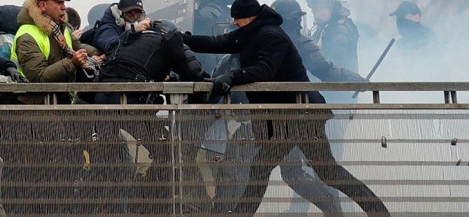 Polisi yumuruklarıyla bezdiren Sarı Yelekli boksöre  hapis cezası verildi