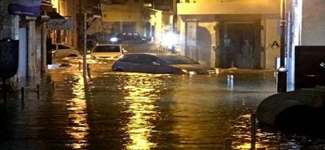 Limasol’daki 15 dakikalık yoğun yağış su taşkınlarına neden oldu