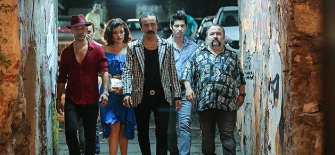 Netflix 'Organize İşler 2: Sazan Sarmalı'nı yayınladı, sinema karıştı