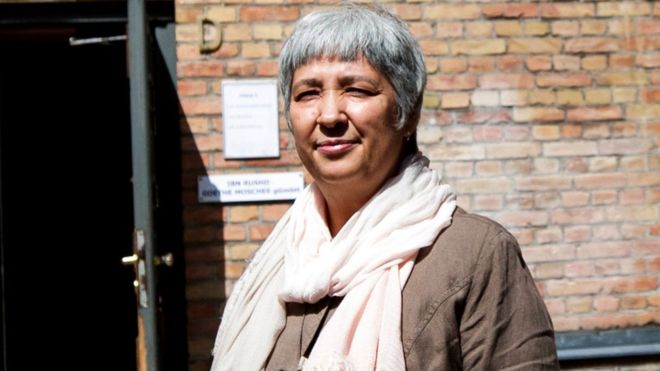 Almanya'nın ilk kadın imamı: Camilere yabancı ülkelerin desteği kesilsin