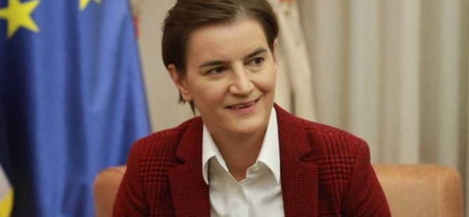 Sırbistan Başbakanı'nın eşcinsel hayat arkadaşı doğum yaptı