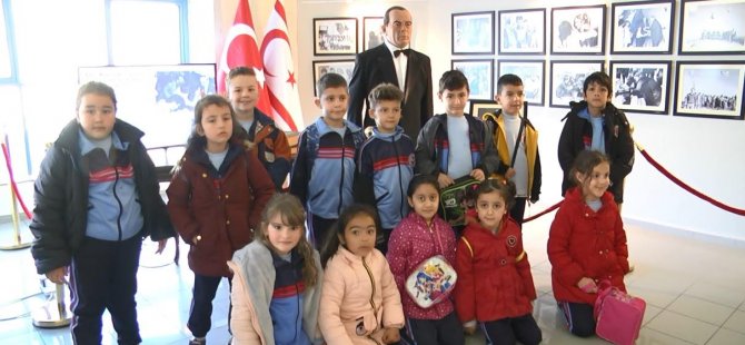 Cihangir Düzova İlkokulu’ndan 200 Kişilik Grup “Dr. Fazıl Küçük ve Millî Mücadele” Temalı Sergiyi Ziyaret Etti…