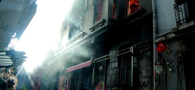Beyoğlu'ndaki yangında itiraf: 4 arkadaşını yaktı!