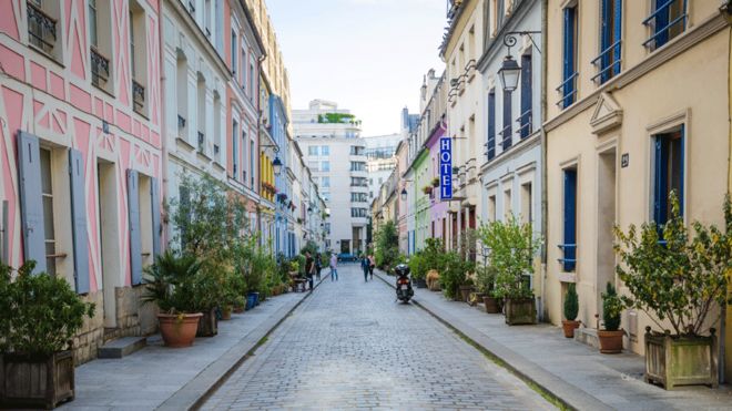 Paris'te Cremieux Sokağı sakinleri: Instagramcı istilasından bıktık