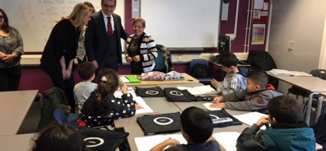 Başbakan Erhürman Londra'da Türk Dili Ve Kültürü Okulunu ziyaret etti