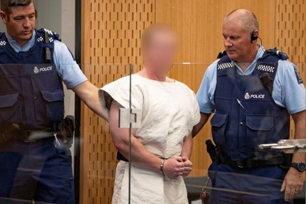 Yeni Zelanda saldırganının ailesinden ilk açıklama: Eve gidip saklanmak istiyoruz