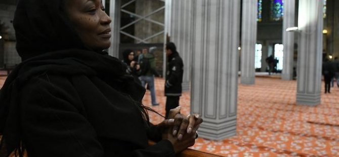 Della Miles Türkiye'de Müslüman oldu