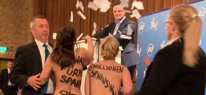FEMEN, Almanya’da Sağlık Bakanı Jens Spahn’ın konuşmasını bastı