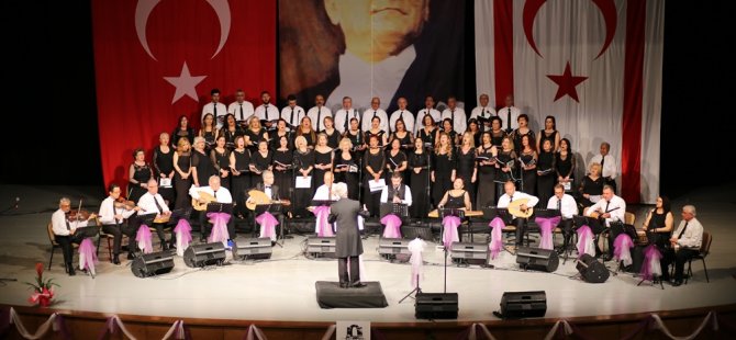 "Sadettin Kaynak" anısına Mağusa'da Kardeş Korolar konseri gerçekleşti