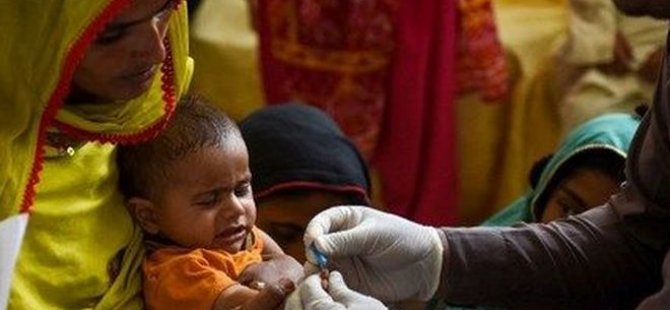 Pakistan'da bir doktor 510 hastaya HIV pozitif bulaştırdı