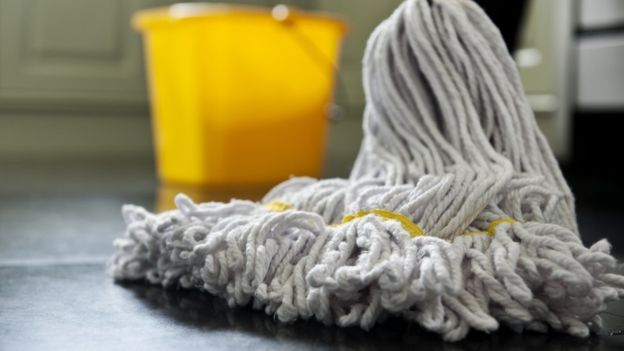 Instagram'da temizlik paylaşımlarında ev işleri bir terapi olarak görülüyor.