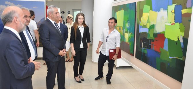 “Kırgızistan Sanatçıları Resim Sergisi” Ekonomi ve Enerji Bakanı Hasan Taçoy tarafından açıldı.