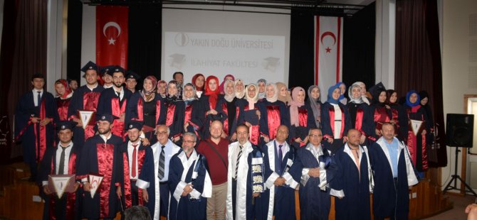 Yakın Doğu Üniversitesi İlahiyat Fakültesi Mezunları Diplomalarını Aldı…