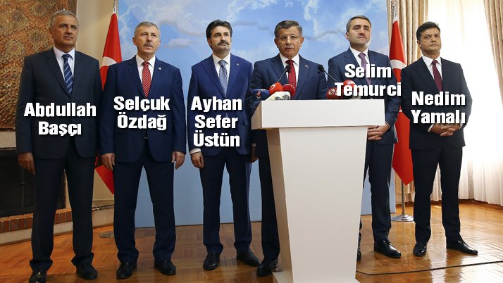Ahmet Davutoğlu AKP’den istifa etti!