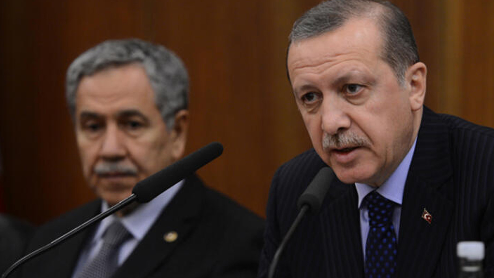 “Arınç ve Erdoğan arasında ‘Ahmet Türk’ tartışması; Erdoğan, 'Kayyumu eleştirenler büyük yanlış yapıyor’ dedi”