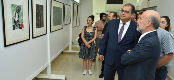 Sucuoğlu Kıbrıs Modern Sanat Müzesi'ndeki iki serginin açılışını yaptı