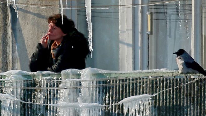 Rusya'da evin balkonunda sigara içmek yasaklanıyor