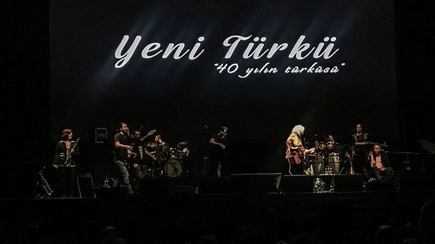 Yeni Türkü'den 40. yıl özel konseri