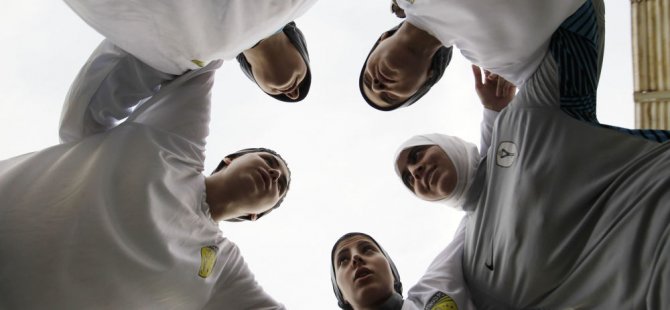Suudi Arabistan'da ilk kadın futbol ligi başladı