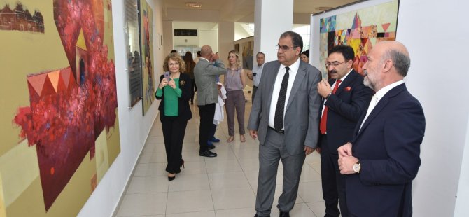 Azerbaycanlı sanatçıların kişisel resim sergileri Sucuoğlu tarafından açıldı