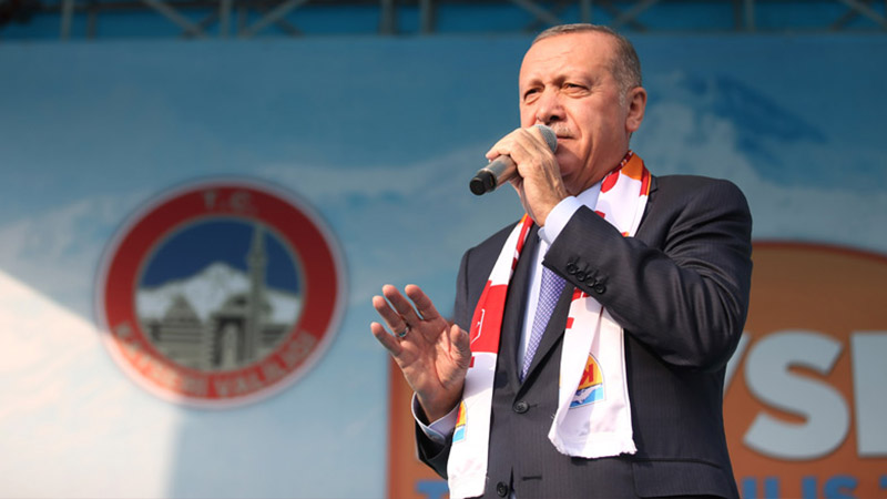 Erdoğan: Salı günü Putin ile Kuzey Suriye'ye giren rejim güçlerinin durumunu konuşacağız