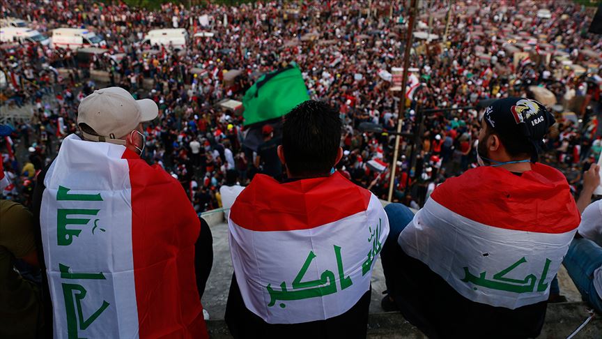 Irak’ta göstericiler sivil itaatsizlik eylemi başlattı
