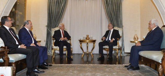 Türkiye Emekli Subaylar Derneği Başkan ve Yöneticileri Cumhurbaşkanı Akıncı’yı ziyaret etti