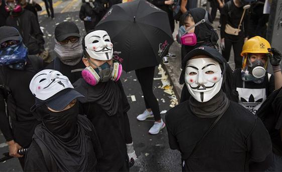 Hong Kong'da mahkeme maske yasağını Temel Yasa'ya aykırı buldu
