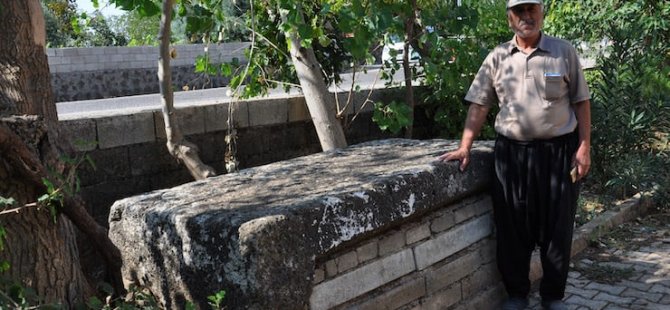 Camideki musalla taşı, Roma dönemine ait lahit çıktı