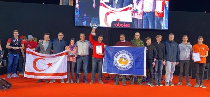 DAÜ IEEE Robot Takimi “Robotex International” Yarişmasi’nda şampiyon oldu
