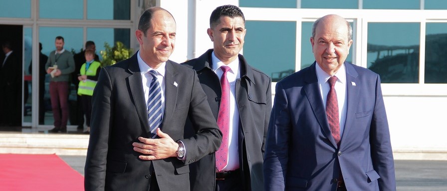 Başbakan ve yardımcısı Erdoğan ile görüşmek için İstanbul'a gitti