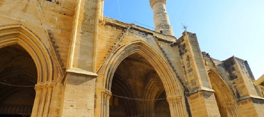 Evkaf Selimiye Camii’sini restore ediyor