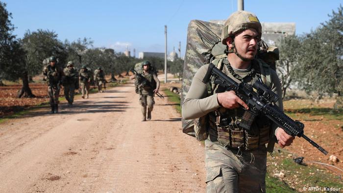 Türk topçu ateşinde 9 Suriye askeri öldü