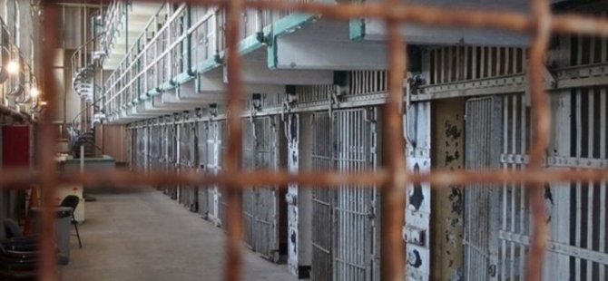 Lübnanlı Mahkumlar Genel Af Talebiyle Hapishanede Yangın Çıkardı