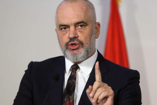 Arnavutluk Başbakanı: Vergiler ödenmezse öyle bir çukura düşeriz ki, korona bizi arasa da bulamaz