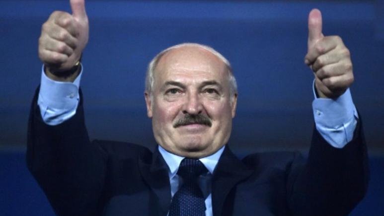 Belarus Devlet Başkanı Lukaşenko: Koronavirüsü votka ve sauna ile defedeceğiz