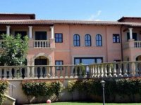 “Kıbrıs Bankası”nın En Pahalı Evi Satıldı