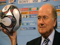 FİFA Başkanı Blatter: "Futbol bir kez daha insanları birbirine bağlıyor"