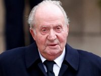 İspanya'da Yolsuzlukla Suçlanan Emerit Kral Juan Carlos'un Maaşı Kesildi