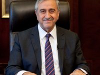 Akıncı, yayımladığı Bayram mesajında uyardı: “Salgın devam ediyor, tedbiri elden bırakmayalım”